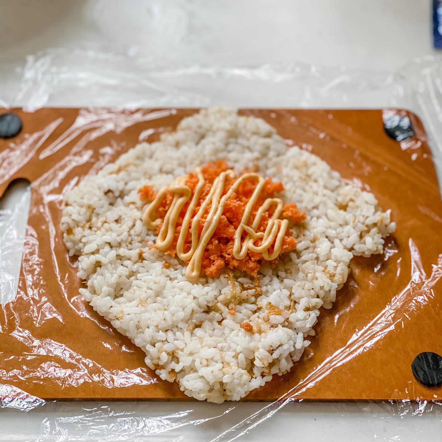 5 分鐘三文魚飯糰 🍙 - step 1