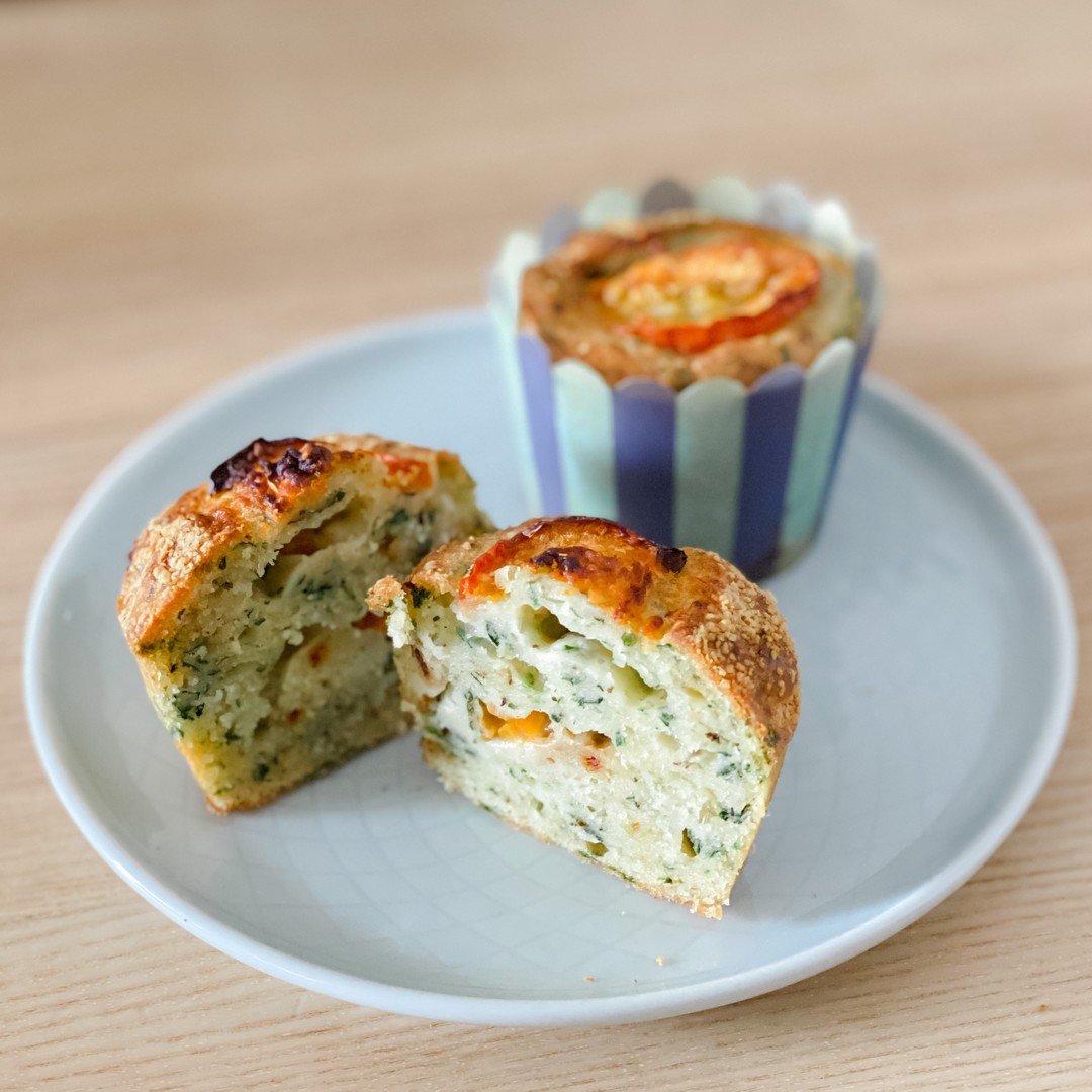 芝士菠菜番茄鹹鬆餅 - step 1