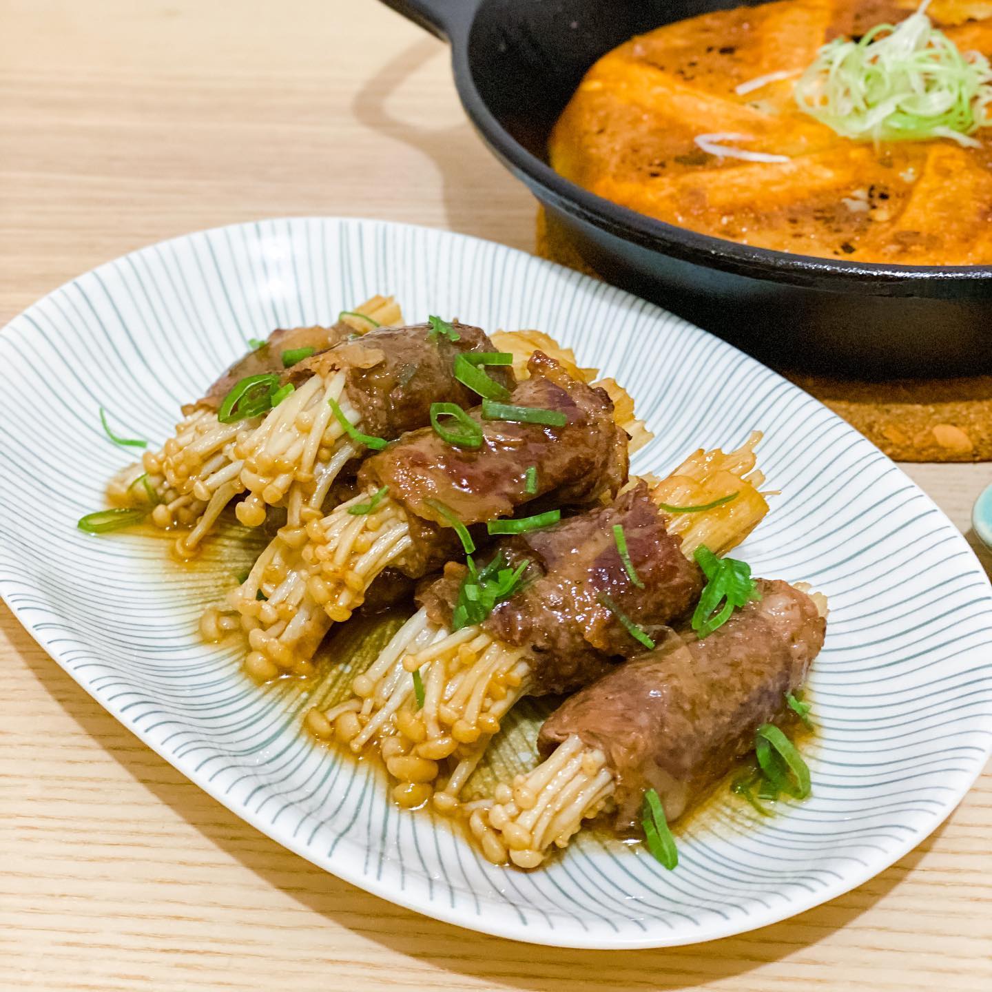 家常便飯 — 日式金菇牛肉卷 - step 1