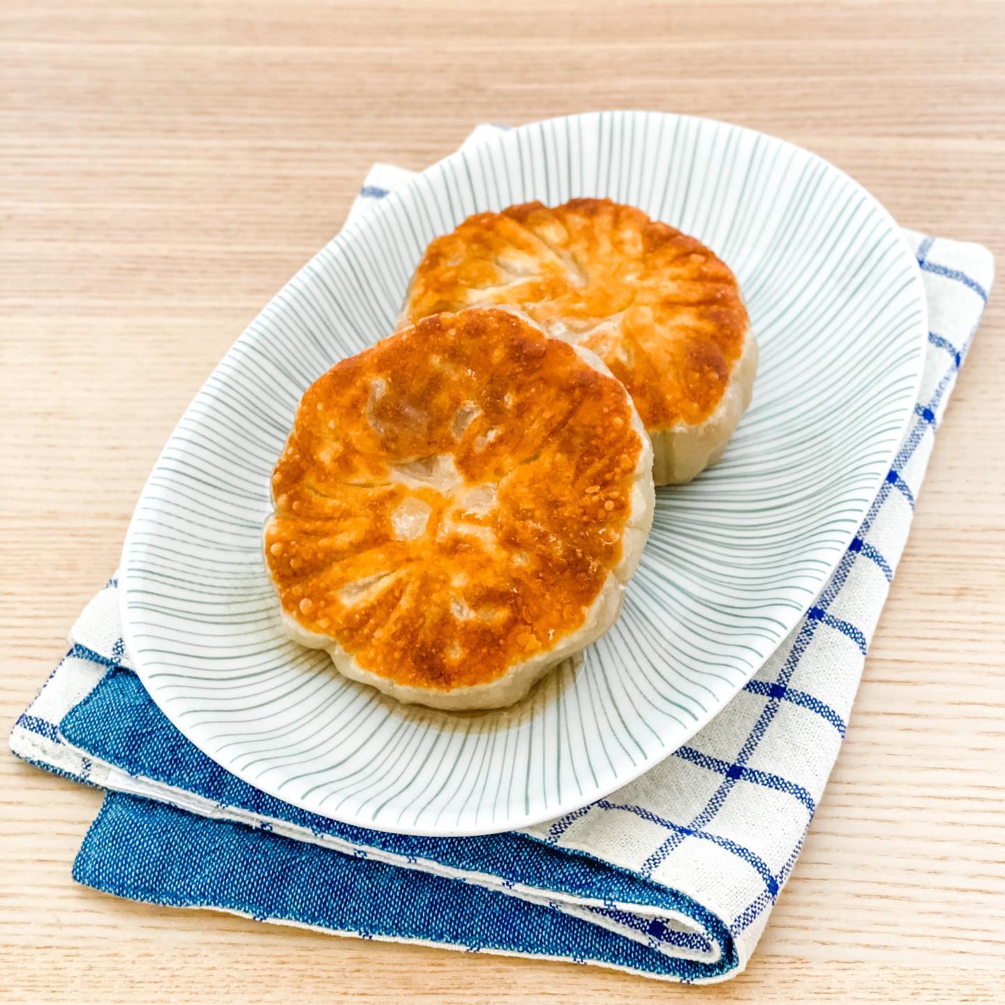 自家製爆汁牛肉餡餅