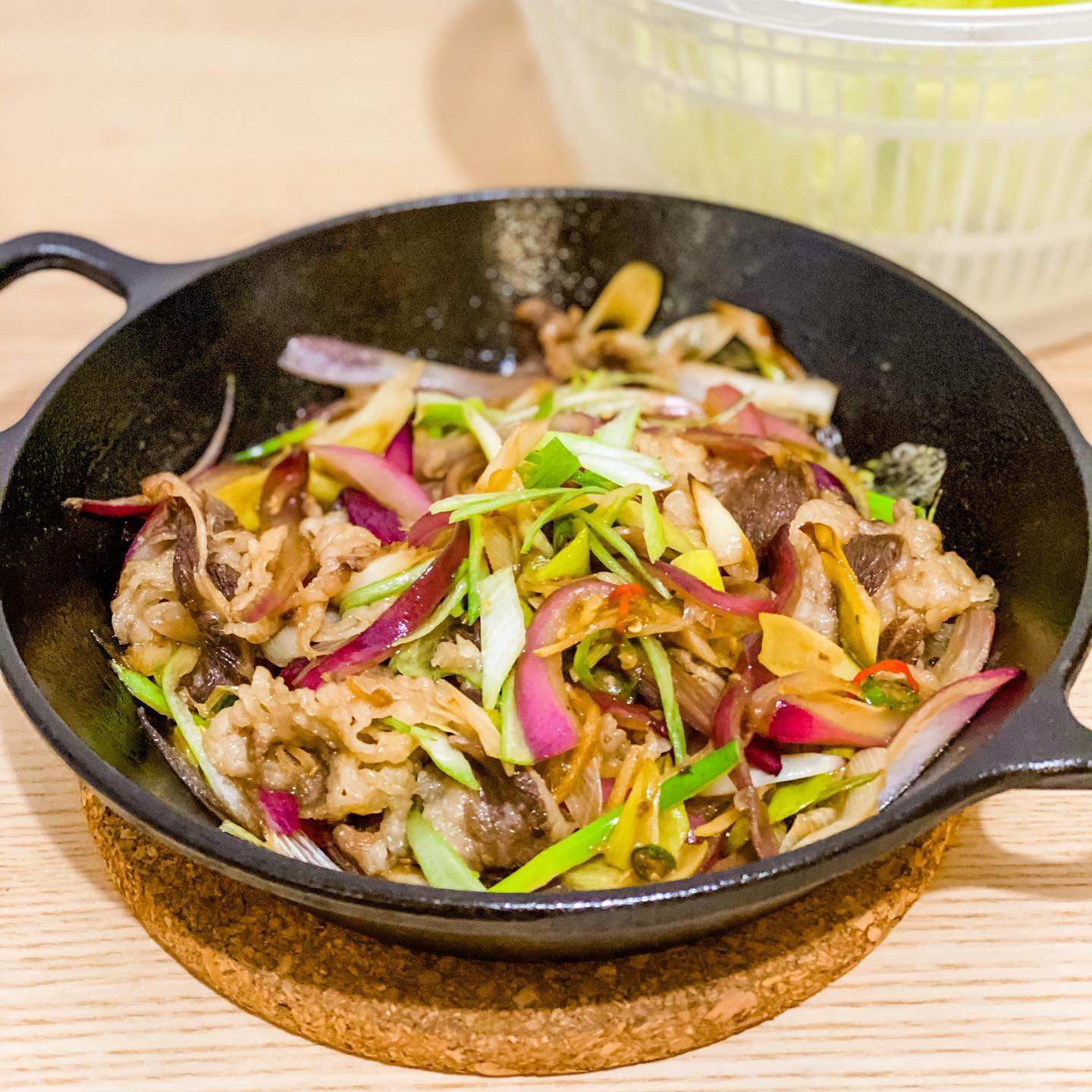 超簡單小菜 - 京葱爆牛肉配生菜 - step 1